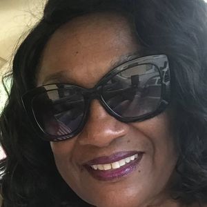 Meet your Posher, Paula